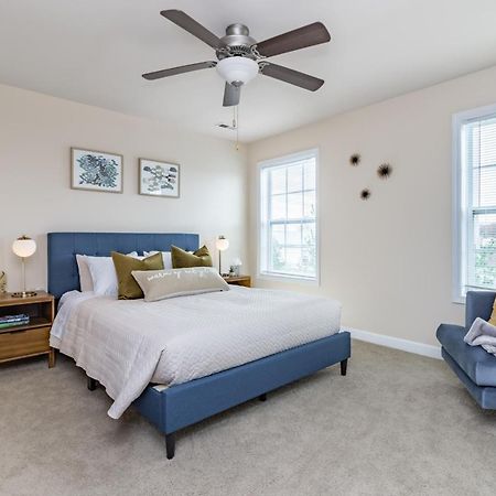 Contemporary Stay In Central Peoria Exterior photo